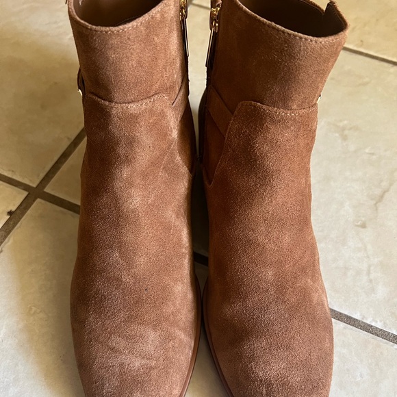 Michael Kors Sz-9 Brown Suede Ankle Boots Pre-owned - Picture 2 of 5